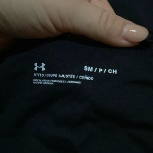 Women’s black leggings